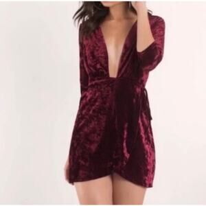 Tobi Wrap it Up Velvet Mini Dress Wine Deep V Neckline Women's Small NWT